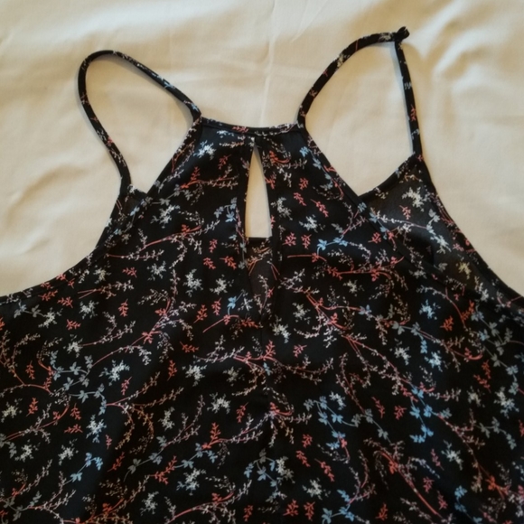 Floral tank top - Picture 3 of 5